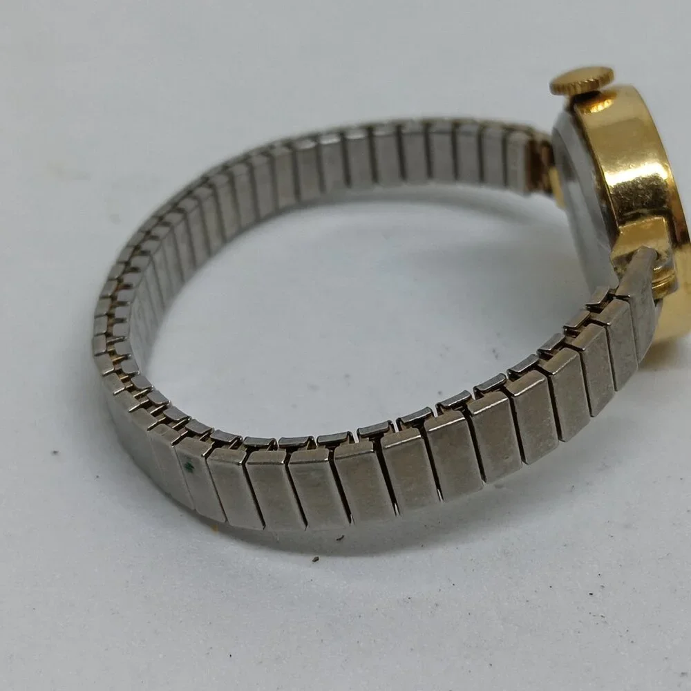 VINTAGE Timex 35D Manual Wind Women's 22mm Gold Tone Flex Band Watch
